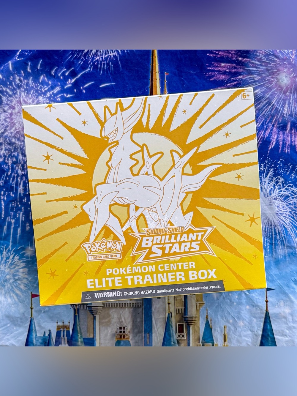Pokémon TCG Center Brilliant Stars Sword & Shield Elite Trainer Box ETB Sealed